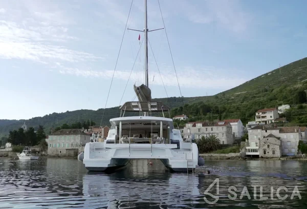 Bali 5.4. - Yacht Charter Sailica