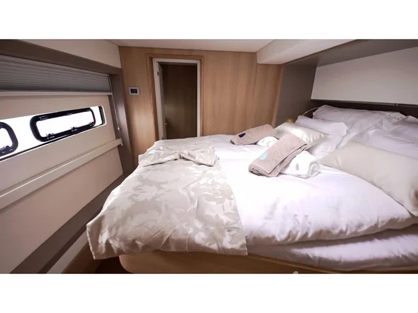 Bali 5.4. - Yacht Charter Sailica