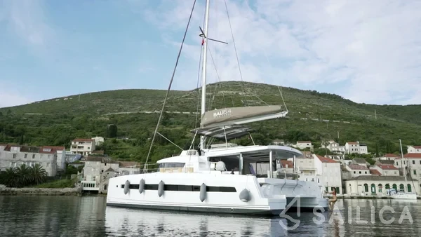 Bali 5.4. - Yacht Charter Sailica