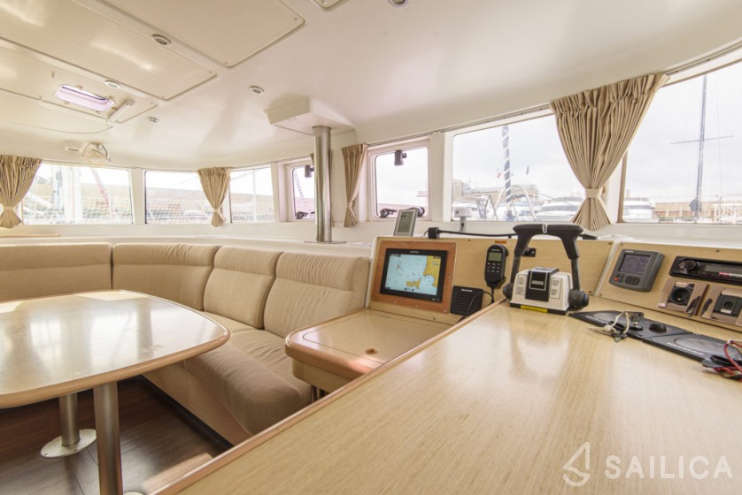 Lagoon 440 - Yacht Charter Sailica
