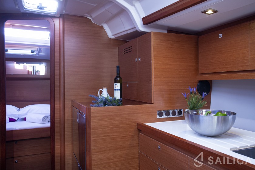 Dufour 430 - Yacht Charter Sailica