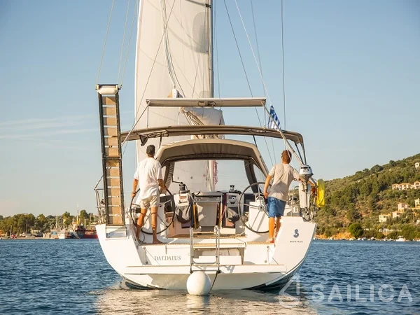 Oceanis 45 - Yacht Charter Sailica
