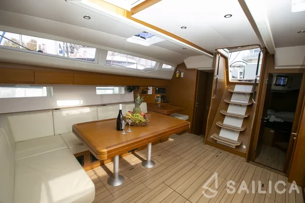 Jeanneau 54 - Yacht Charter Sailica