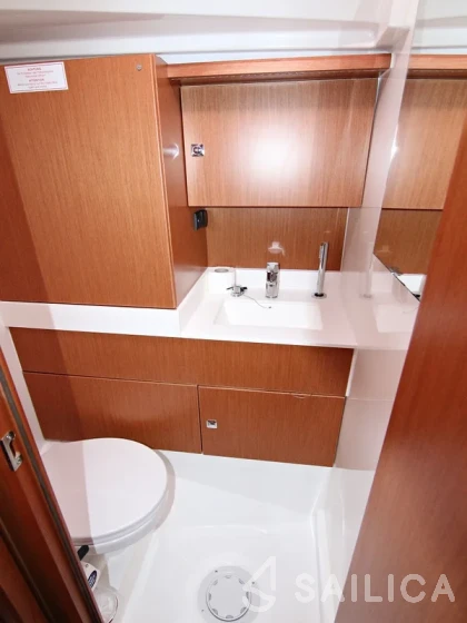 Bavaria C45 - Yacht Charter Sailica