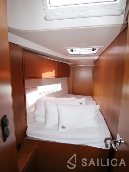 Bavaria C45 - Yacht Charter Sailica