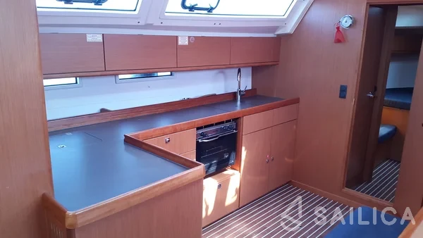 Bavaria 46 Cruiser - Yacht Charter Sailica
