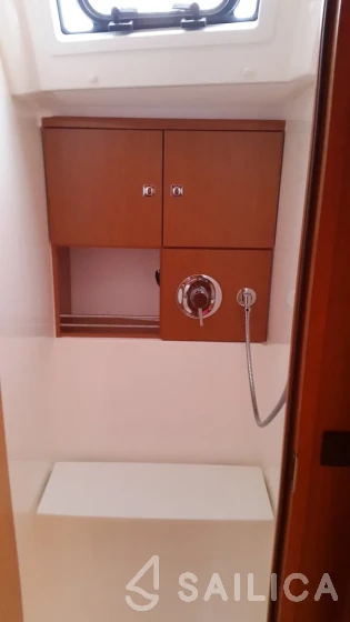 Bavaria 46 Cruiser - Yacht Charter Sailica