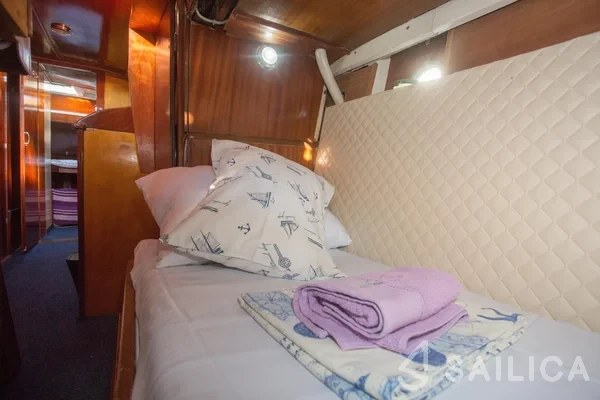 Leut - Yacht Charter Sailica