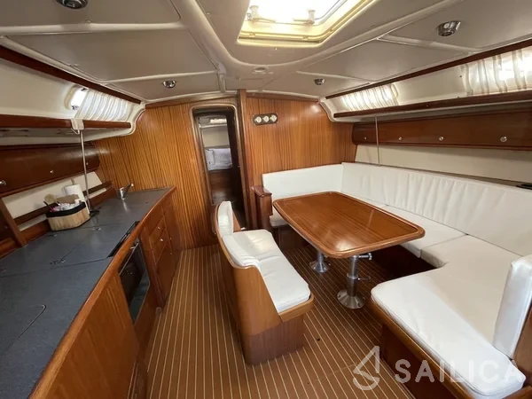 Bavaria 44 - Yacht Charter Sailica