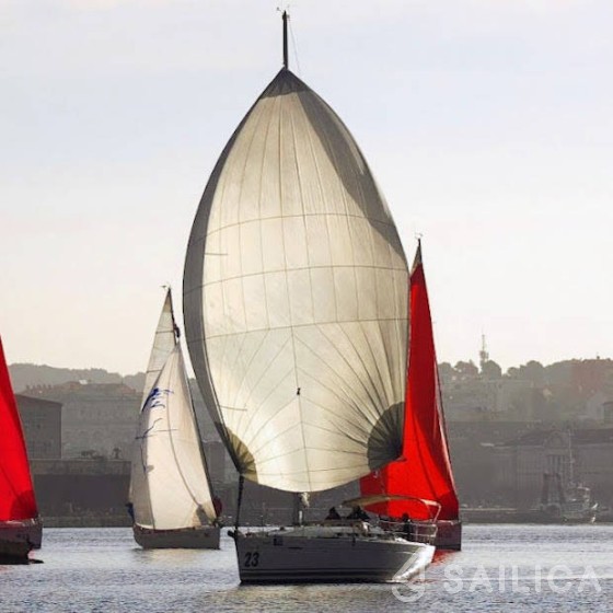 First 35 - Yacht Charter Sailica