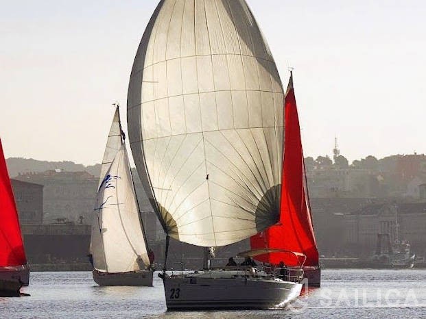 First 35 - Yacht Charter Sailica