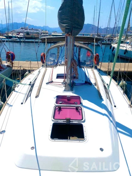 Oceanis 34 - Yacht Charter Sailica