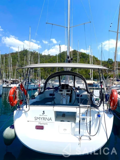 Oceanis 34 - Yacht Charter Sailica