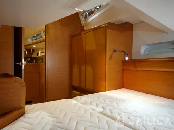 Sun Odyssey 449 - Yacht Charter Sailica