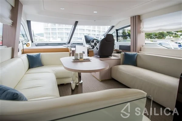 Azimut 55 - Yacht Charter Sailica