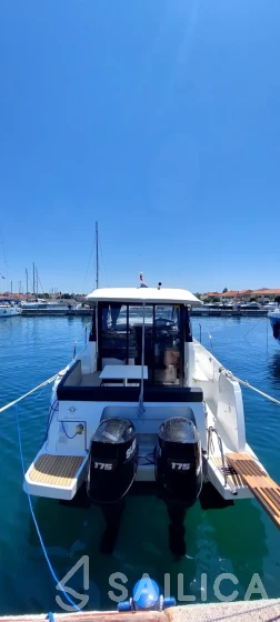 Merry Fisher 895 - Yacht Charter Sailica