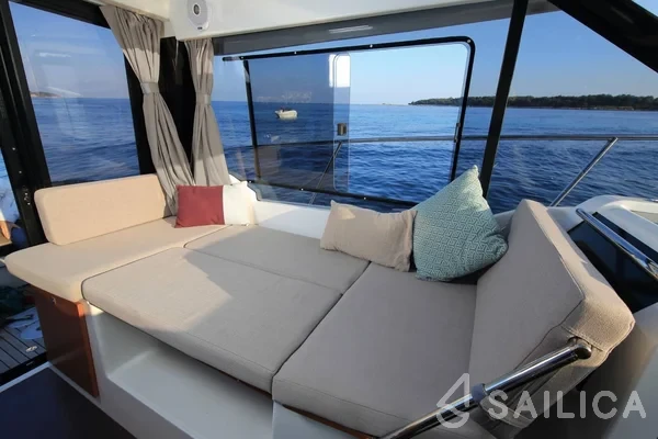 Merry Fisher 895 - Yacht Charter Sailica
