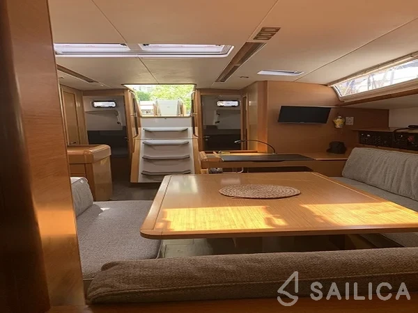 Sun Odyssey 519 - Yacht Charter Sailica