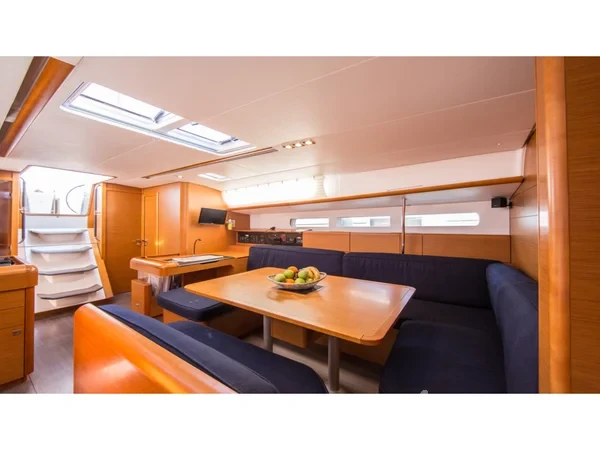 Sun Odyssey 519 - Yacht Charter Sailica