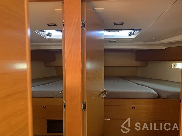 Sun Odyssey 519 - Yacht Charter Sailica