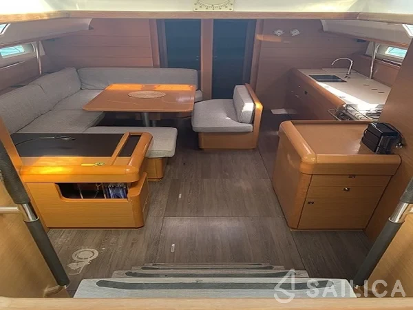 Sun Odyssey 519 - Yacht Charter Sailica