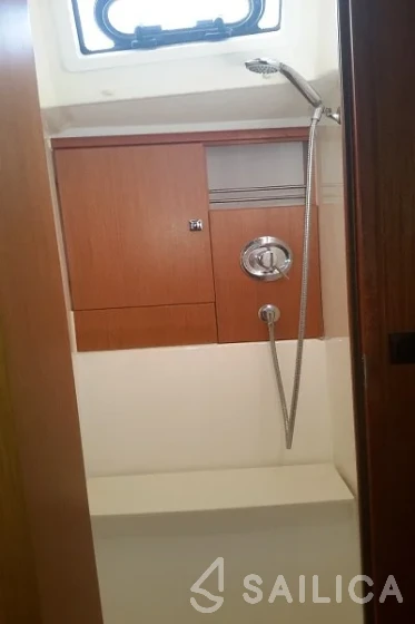 Bavaria 46 Cruiser - Yacht Charter Sailica