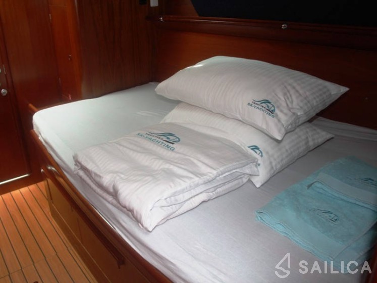 Beneteau 50 - Yacht Charter Sailica