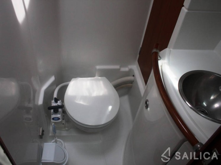Beneteau 50 - Yacht Charter Sailica