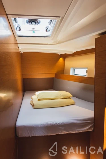 Sun Odyssey 490 - Yacht Charter Sailica