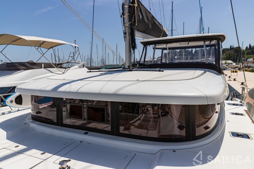 Lagoon 42 - 4 + 2 cab. - Yacht Charter Sailica