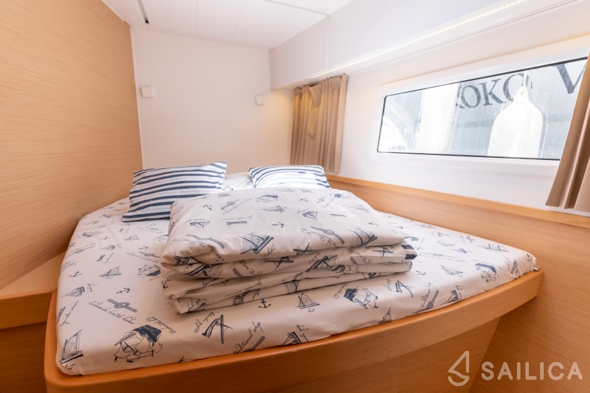 Lagoon 42 - 4 + 2 cab. - Yacht Charter Sailica