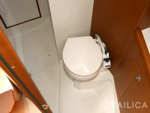 Sun Odyssey 349 - Yacht Charter Sailica