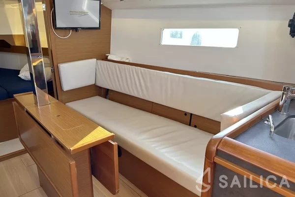 Sun Odyssey 349 - Yacht Charter Sailica