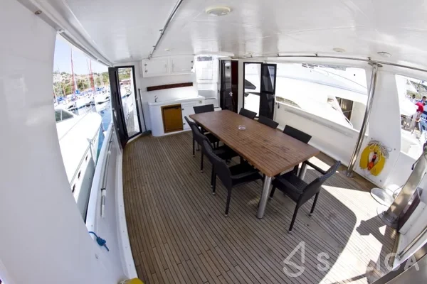 Staryacht 1940 - Yacht Charter Sailica