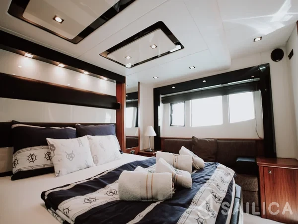 Sunseeker 64 - Yacht Charter Sailica