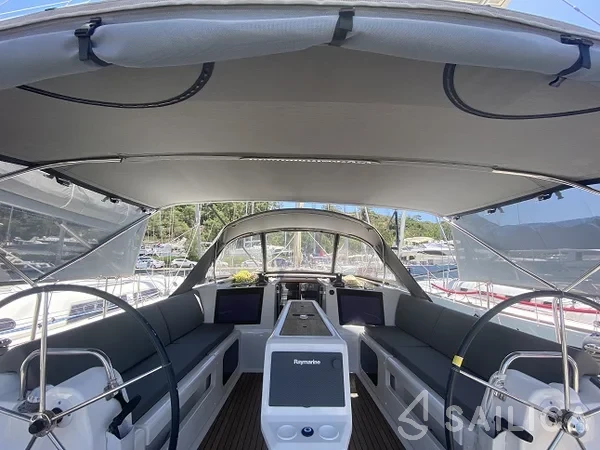 Dufour 412 GL - Yacht Charter Sailica