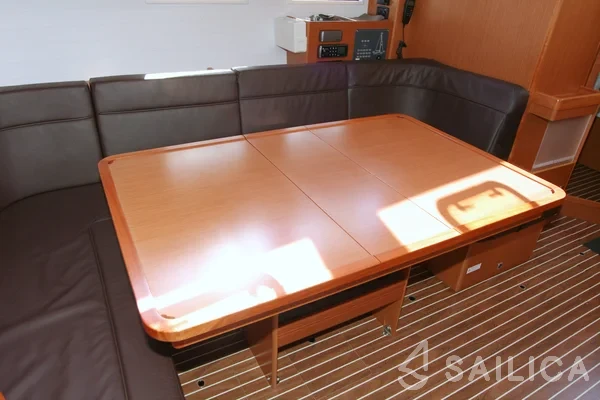 Bavaria 46 Cruiser - Yacht Charter Sailica
