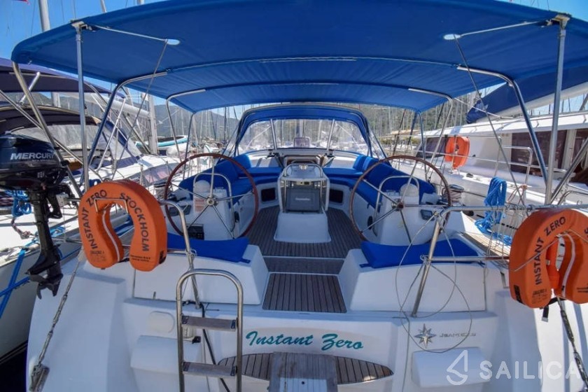 Jeanneau 53 - Yacht Charter Sailica