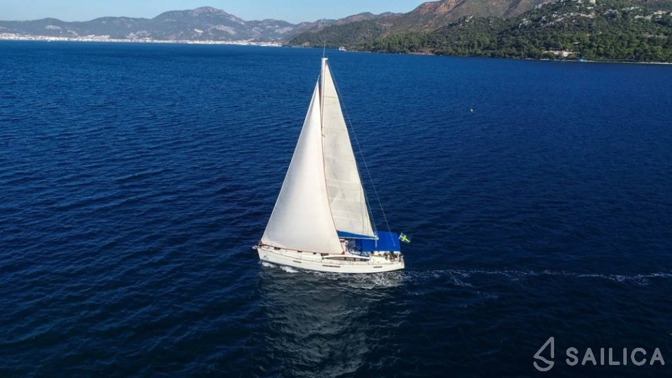 Jeanneau 53 - Yacht Charter Sailica