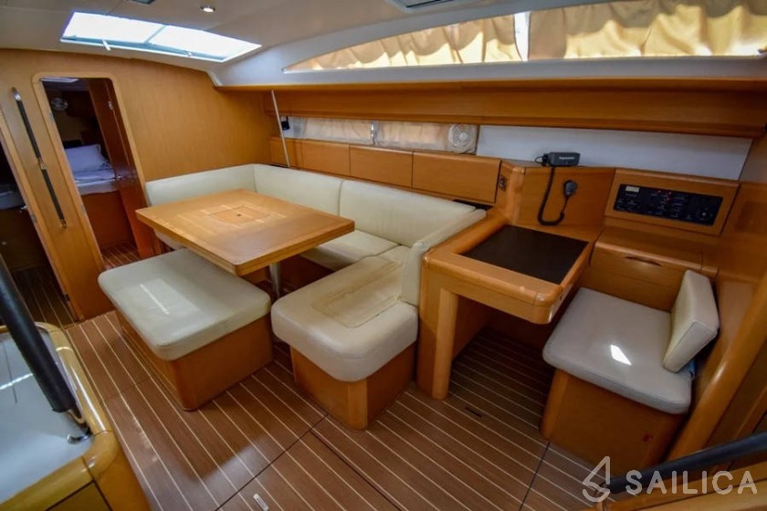 Jeanneau 53 - Yacht Charter Sailica