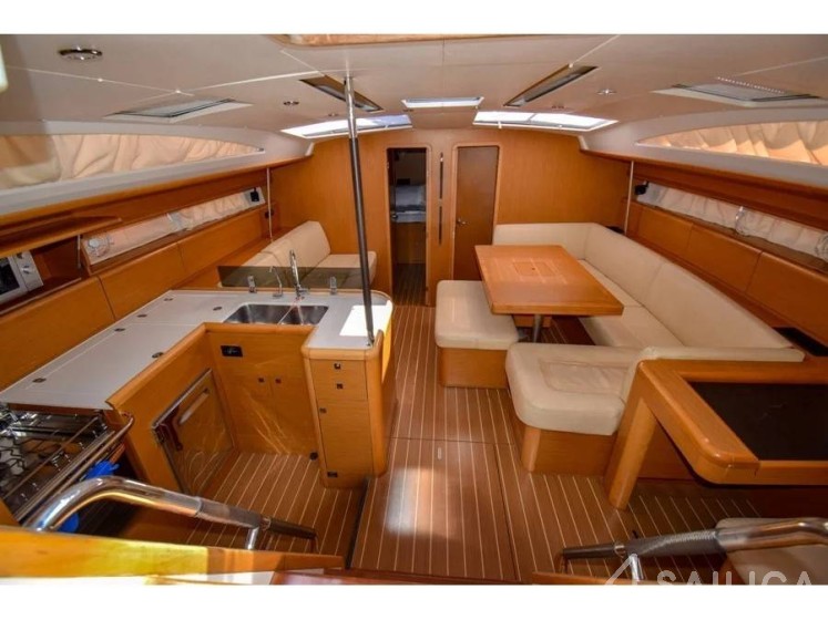 Jeanneau 53 - Yacht Charter Sailica