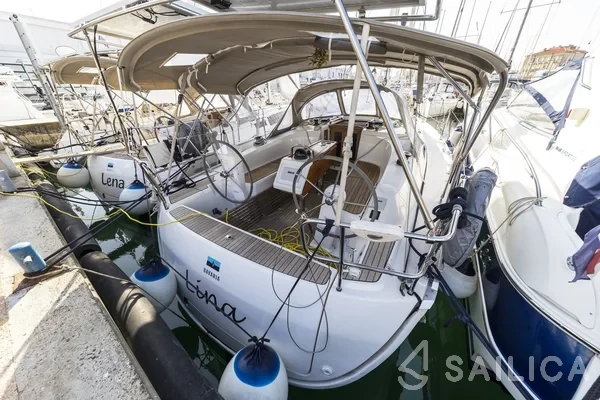 Bavaria Cruiser 34 Style - Yacht Charter Sailica