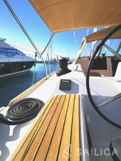Dufour 460 GL - Yacht Charter Sailica