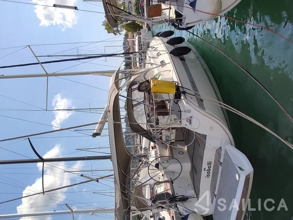 Bavaria 40 Cruiser - Yacht Charter Sailica