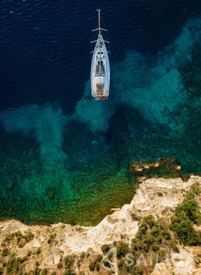 Hanse 588 - Yacht Charter Sailica