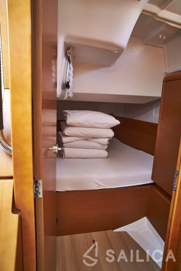Sun Odyssey 449 - Yacht Charter Sailica
