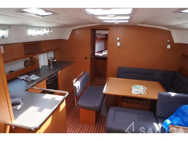 Bavaria 45 Cruiser - Yacht Charter Sailica