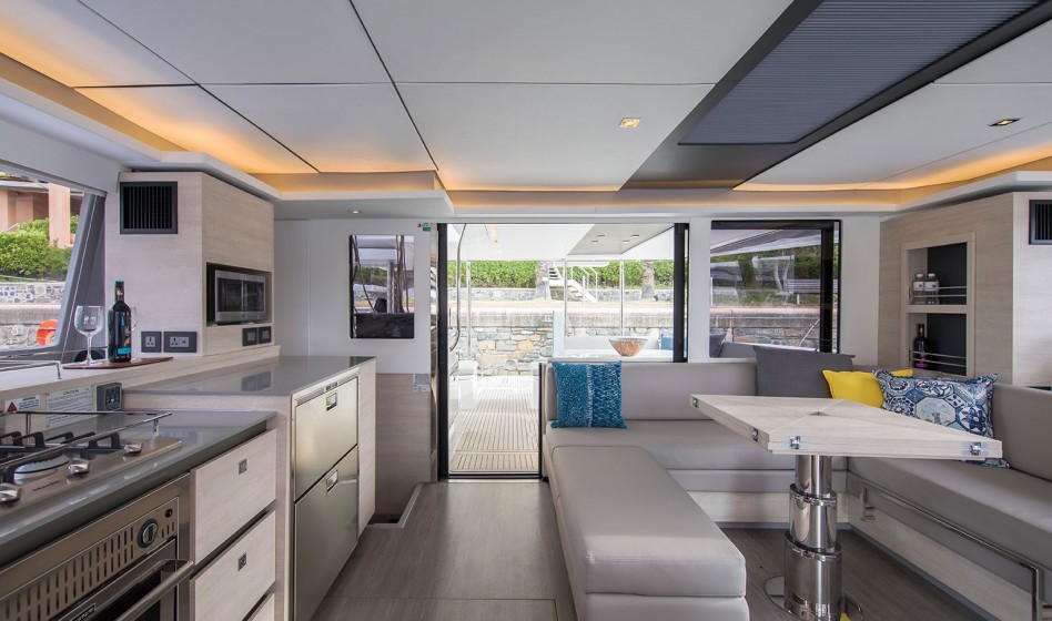 Leopard 50L - 5 cab. - Yacht Charter Sailica