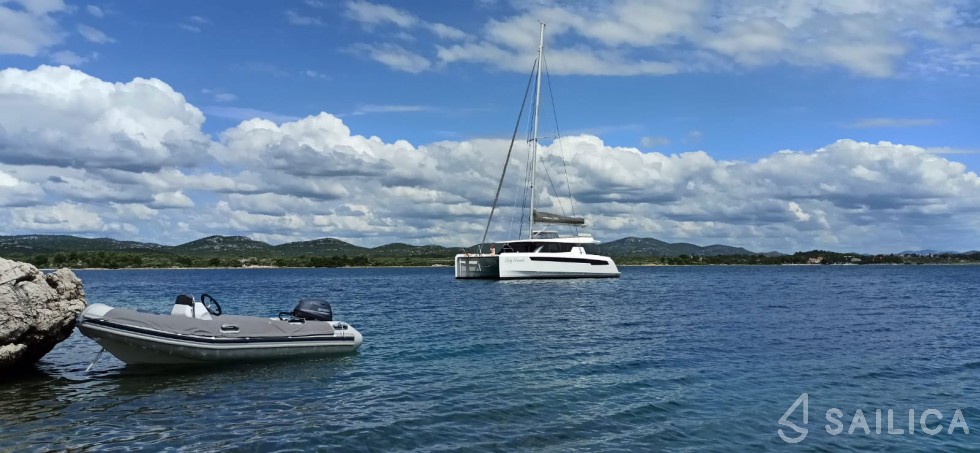 Leopard 50L - 5 cab. - Yacht Charter Sailica
