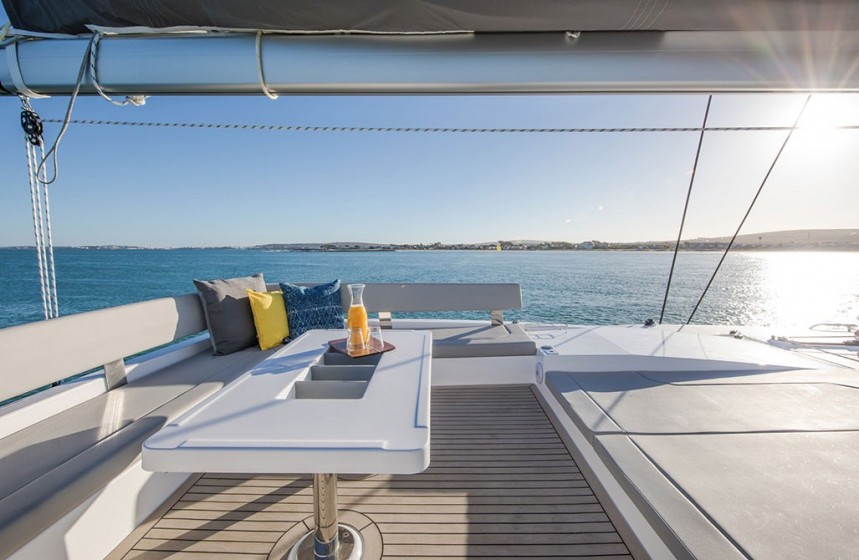 Leopard 50L - 5 cab. - Yacht Charter Sailica